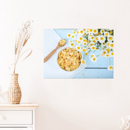 Plakat Płatki kukurydziane na błękitnym drewnianym stole