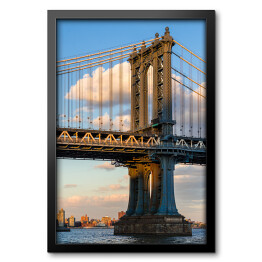 Obraz w ramie Most na tle chmur podczas zmierzchu, Nowy Jork