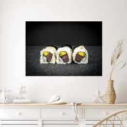 Plakat Japońskie jedzenie sushi z łososia i awokado