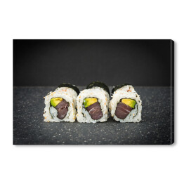 Obraz na płótnie Japońskie jedzenie sushi z łososia i awokado