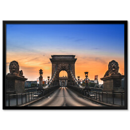 Plakat w ramie Łańcuszkowy most w Budapeszcie o wschodzie słońca