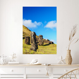 Plakat Słoneczny dzień w Parku Narodowym Rapa Nui, Wyspa Wielkanocna, Chile