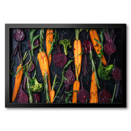 Obraz w ramie Pieczone warzywa na ciemnym tle