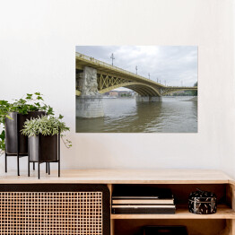 Plakat samoprzylepny Most Małgorzaty w Budapeszcie w dziennym świetle