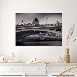 Plakat Czarno biała grafika Mostu nad Sekwaną we Francji