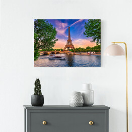 Obraz na płótnie Paryska wieża Eiffla i rzeka - zmierzch w Paryżu, Francja