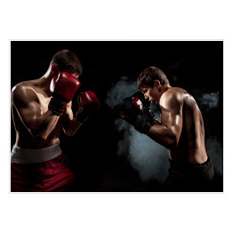 Plakat Dwóch profesjonalnych bokserów w półmroku