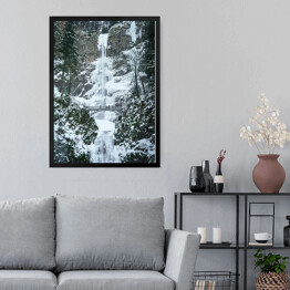 Obraz w ramie Zamarznięty wodospad w zimie