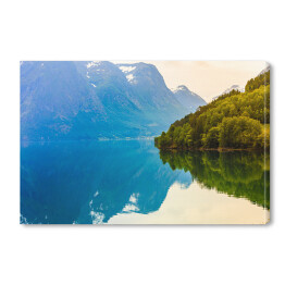 Obraz na płótnie Góry, jezioro i fiord w Norwegii