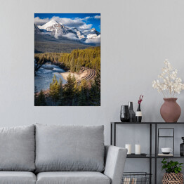 Plakat Chmury nad lasem w pobliżu jeziora