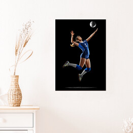 Plakat Kobieta grająca w siatkówkę na czarnym tle