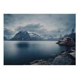 Plakat samoprzylepny Jezioro w mroźną pogodę wśród gór