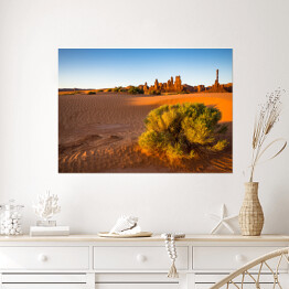 Wschód słońca na pustyni Monument Valley 