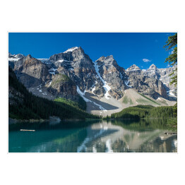 Plakat samoprzylepny Turkusowe jezioro w Banff, Kanada