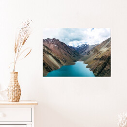 Plakat samoprzylepny Jezioro Inków przy stromych zboczach łańcuchów górskich