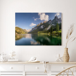 Obraz na płótnie Piękne jezioro o gładkiej tafli w Alpach