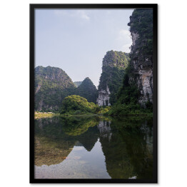 Plakat w ramie Krajobraz z jeziorem, Wietnam