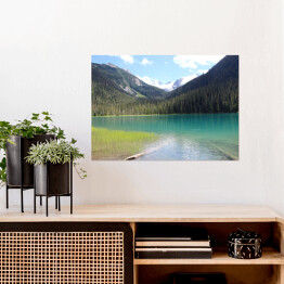 Plakat samoprzylepny Jezioro Joffre z malowniczym lasem w tle