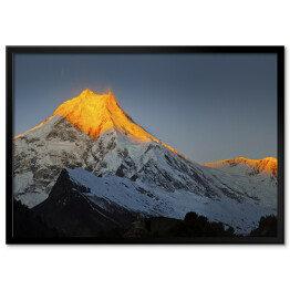 Plakat w ramie Wschód słońca nad ośnieżonymi górami