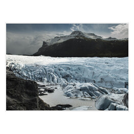 Plakat samoprzylepny Lodowcowy krajobraz Islandii w pochmurny dzień