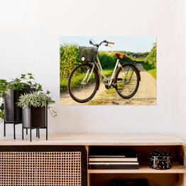 Plakat Klasyczny rower w polu kukurydzy