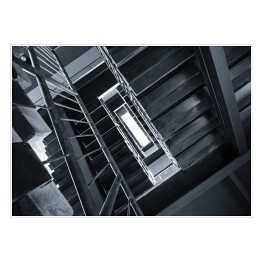 Plakat samoprzylepny Ciemne schody w wysokim budynku