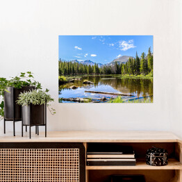 Plakat Góra i drzewa z lustrzanym odbiciem w jeziorze, Park Narodowy, Kolorado