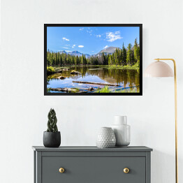 Obraz w ramie Góra i drzewa z lustrzanym odbiciem w jeziorze, Park Narodowy, Kolorado