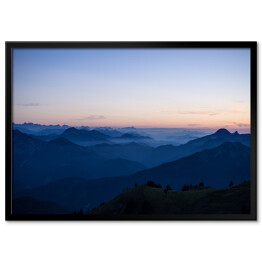 Plakat w ramie Góry w ciemnych odcieniach koloru niebieskiego