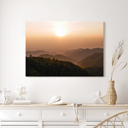 Obraz na płótnie Panoramiczna sceneria z górą Doi Chang o zmierzchu