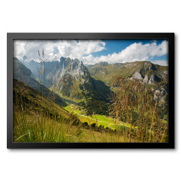 Obraz w ramie Widok na góry z roślinnością na pierwszym planie, Alpy, Szwajcaria