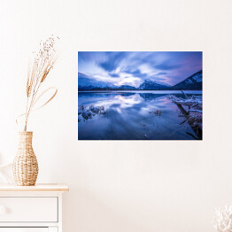 Plakat samoprzylepny Jezioro Banff zimą