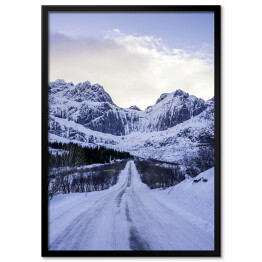 Plakat w ramie Lofoty, ośnieżona droga, Norwegia