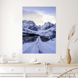 Plakat samoprzylepny Lofoty, ośnieżona droga, Norwegia