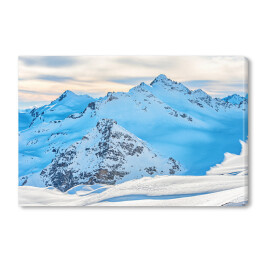 Obraz na płótnie Szczyty gór zasypane śniegiem