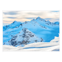 Plakat Szczyty gór zasypane śniegiem