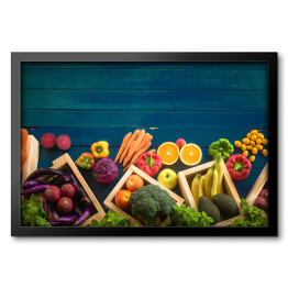 Obraz w ramie Świeże warzywa w drewnianym koszu