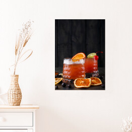 Plakat samoprzylepny Pomarańczowy koktajl na drewnianym tłe