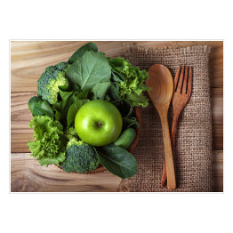 Plakat Zielone jabłko z mieszanką zielonych warzyw w koszu 
