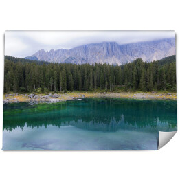 Fototapeta Karersee, najpiękniejsze górskie jezioro w Dolomitach