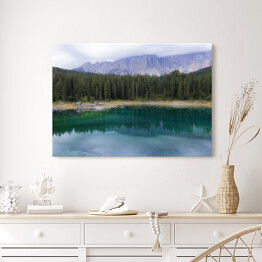 Obraz na płótnie Karersee, najpiękniejsze górskie jezioro w Dolomitach