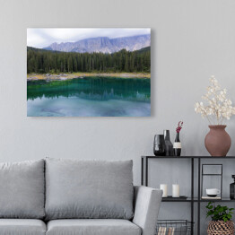 Obraz na płótnie Karersee, najpiękniejsze górskie jezioro w Dolomitach