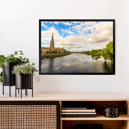 Obraz w ramie Piękna katedra nad rzeką płynącą przez miasto