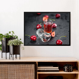 Obraz w ramie Świeżo zrobiony likier wiśniowy