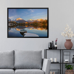 Obraz w ramie Panorama górskiego jeziora w zimowej scenerii, Strbske Pleso, Słowacja, Wysokie Tatry