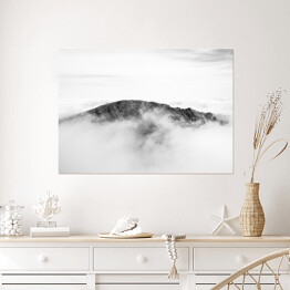Plakat samoprzylepny Łańcuch górski we mgle, Islandia