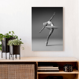 Obraz klasyczny Balerina w tutu i pointe shoes robi piękną pozę