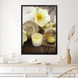 Obraz w ramie Zabiegi spa - kwiat, ręcznik i świece