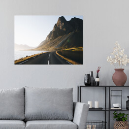 Plakat Islandia - droga nad rzeką na tle skał