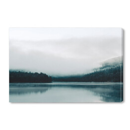 Obraz na płótnie Norweskie jezioro we mgle 